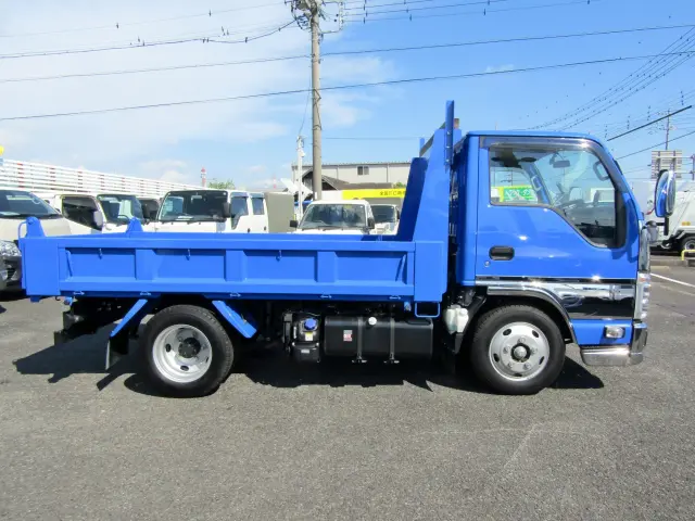 ４ナンバーサイズで小回りもラクラク♪狭い現場で活躍するダンプです☆|日産 アトラス 2RG-AKR88AD(2WD)の写真4