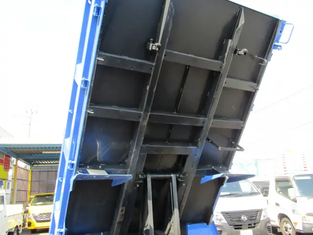 下廻りの状態もＧＯＯＤ！！|日産 アトラス 2RG-AKR88AD(2WD)の写真13