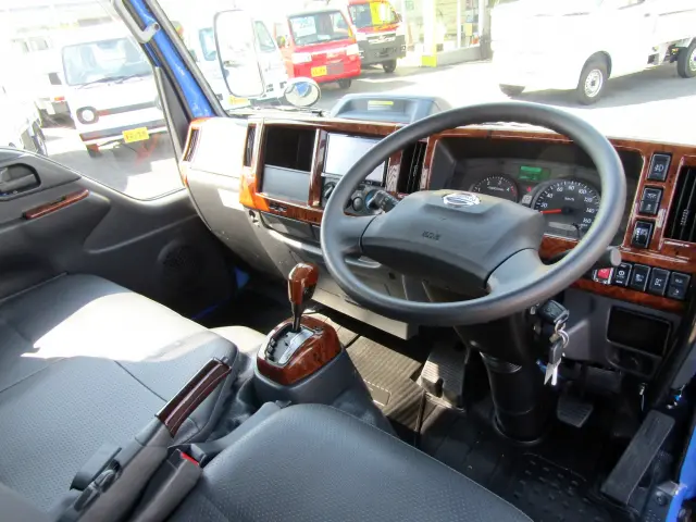 日産 アトラス 2RG-AKR88AD(2WD)の写真16