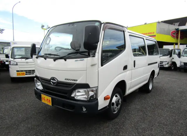 日野 デュトロ TKG-XZC605Y(2WD)の写真1