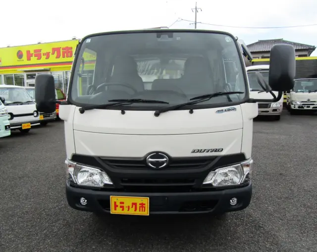 4000ccのディーゼルエンジンに5MTミッションを搭載☆フル積載でも力強い走りが可能です♪|日野 デュトロ TKG-XZC605Y(2WD)の写真2