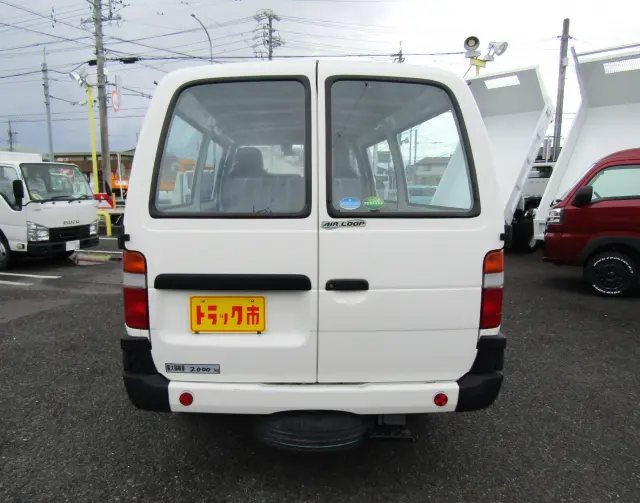 「人の目に触れさせない大切なもの」を運ぶニーズに適しており、現金輸送車、消防車、警察関係車両にも多く採用された超実用派モデル!!|日野 デュトロ TKG-XZC605Y(2WD)の写真6