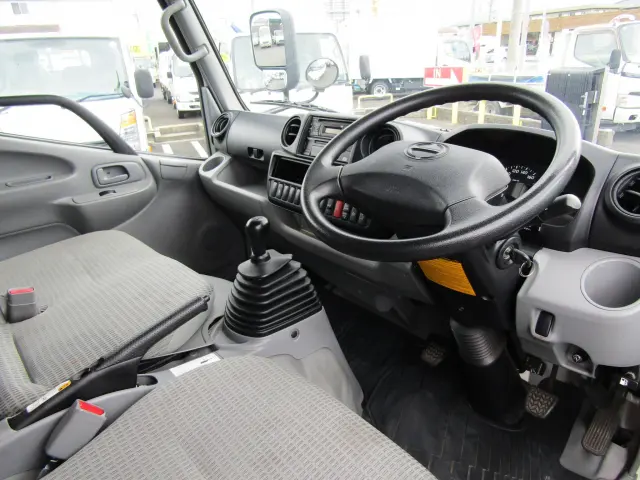 日野 デュトロ TKG-XZC605Y(2WD)の写真15