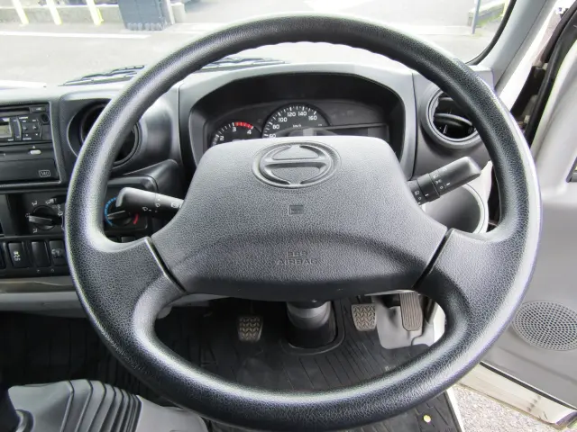 日野 デュトロ TKG-XZC605Y(2WD)の写真17