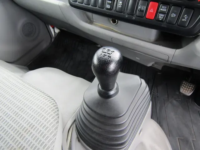 日野 デュトロ TKG-XZC605Y(2WD)の写真18