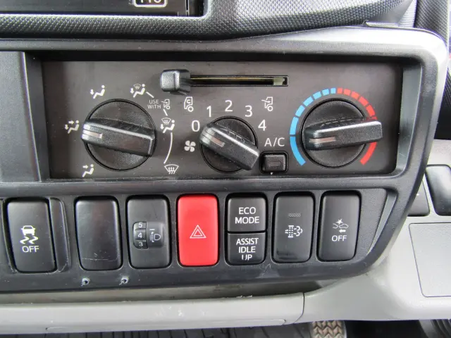 日野 デュトロ TKG-XZC605Y(2WD)の写真21