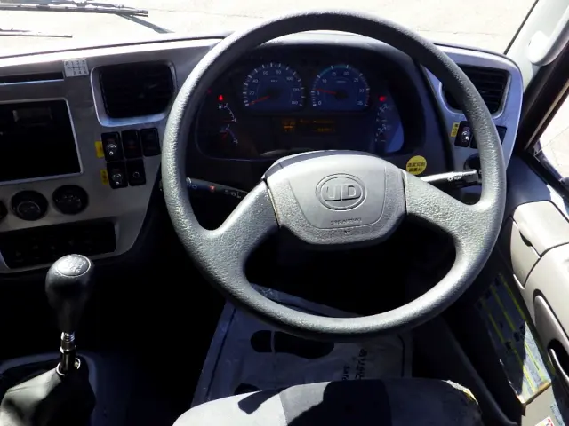 UD コンドル QKG-PK39LH(2WD)の写真17