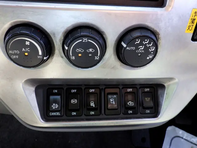 UD コンドル QKG-PK39LH(2WD)の写真20