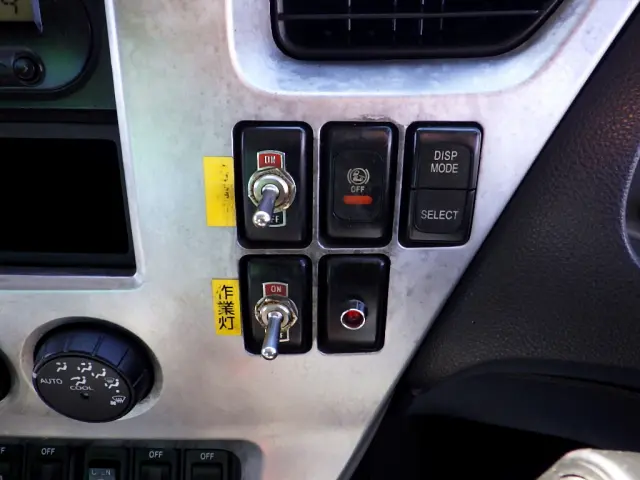 UD コンドル QKG-PK39LH(2WD)の写真22