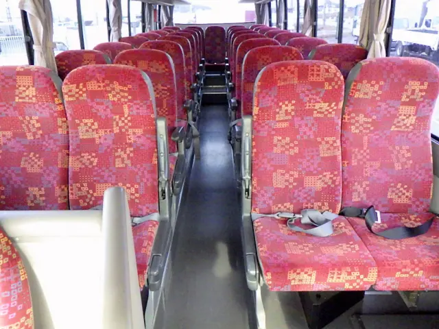 日野 メルファ BDG-RR7JJBA(2WD)の写真8