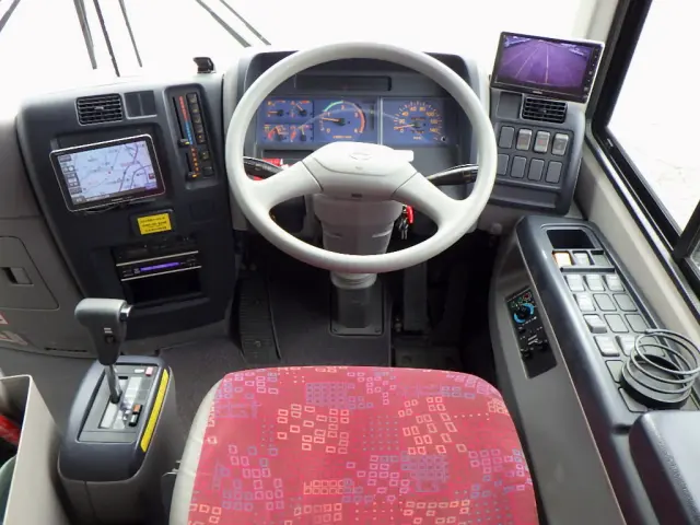 日野 メルファ BDG-RR7JJBA(2WD)の写真13