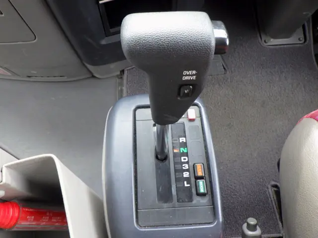 日野 メルファ BDG-RR7JJBA(2WD)の写真17