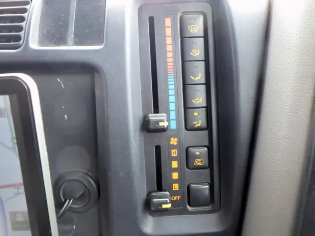 日野 メルファ BDG-RR7JJBA(2WD)の写真43