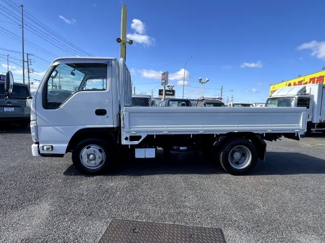 いすゞ エルフ TRG-NJR85A(2WD)の写真3