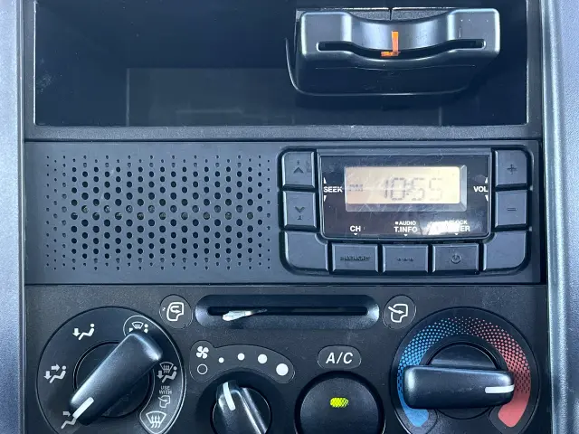 いすゞ エルフ TRG-NJR85A(2WD)の写真19