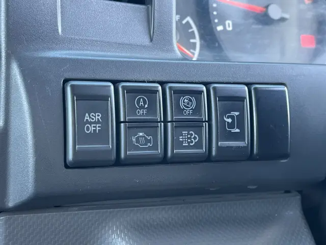 いすゞ エルフ TRG-NJR85A(2WD)の写真21