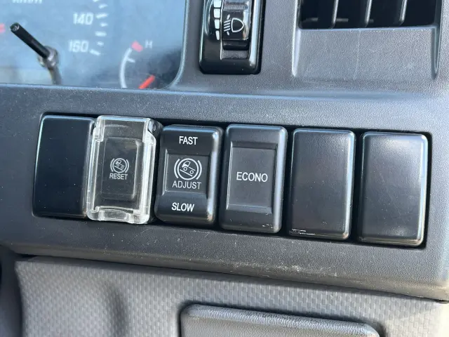 いすゞ エルフ TRG-NJR85A(2WD)の写真22