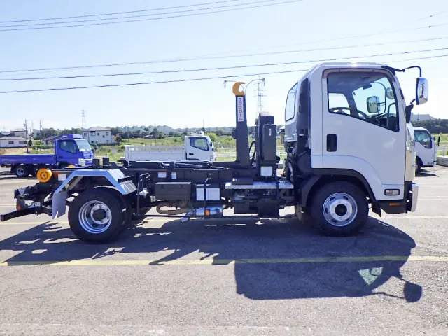 いすゞ フォワード TKG-FRR90S2(2WD)の写真5