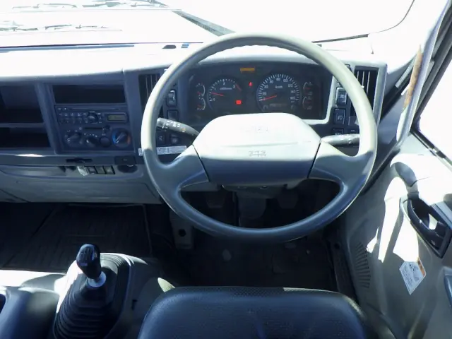 いすゞ フォワード TKG-FRR90S2(2WD)の写真13