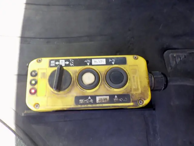 いすゞ フォワード TKG-FRR90S2(2WD)の写真21