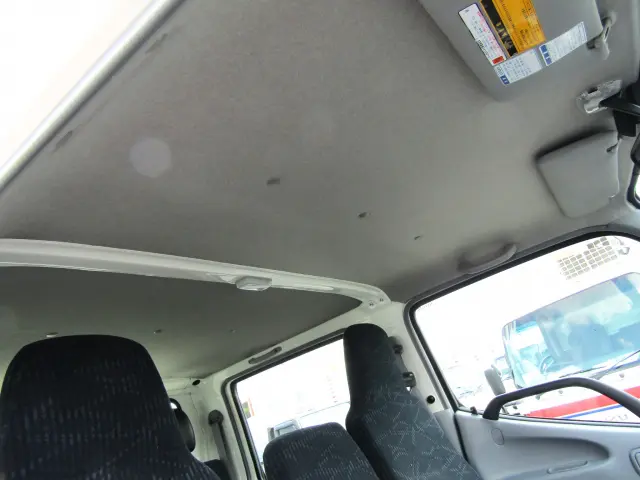 天井もピッカピカです☆|トヨタ ダイナ 2PG-GDY281(4WD)の写真23