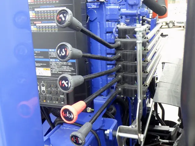 三菱 キャンター 2PG-FEB80(2WD)の写真11