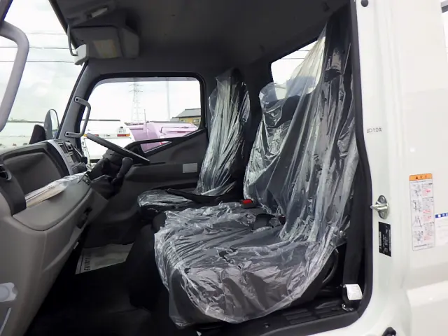 三菱 キャンター 2PG-FEB80(2WD)の写真16