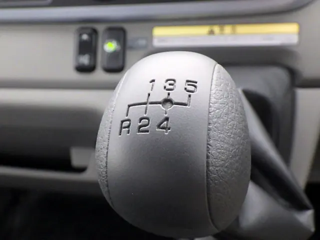 三菱 キャンター 2PG-FEB80(2WD)の写真18