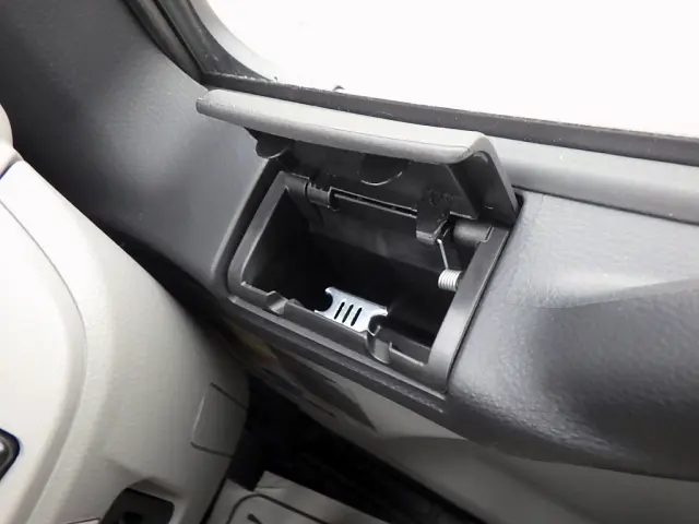 三菱 キャンター 2PG-FEB80(2WD)の写真47