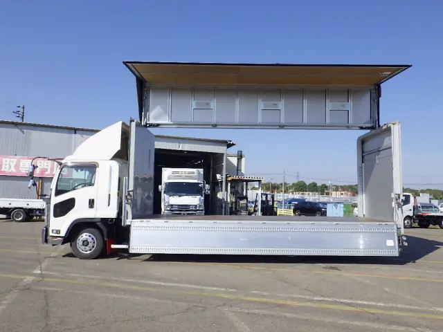 いすゞ フォワード 2RG-FRR90T2(2WD)の写真4