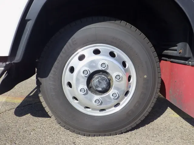 いすゞ フォワード 2RG-FRR90T2(2WD)の写真29