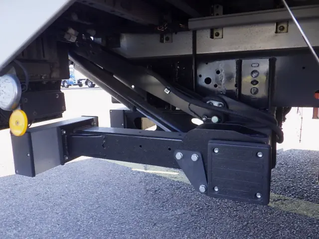 いすゞ フォワード 2RG-FRR90T2(2WD)の写真46