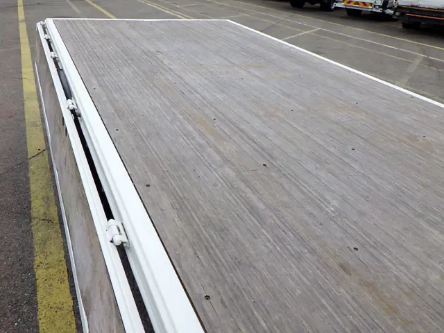 トヨタ ダイナ TKG-XZU650(2WD)の写真8