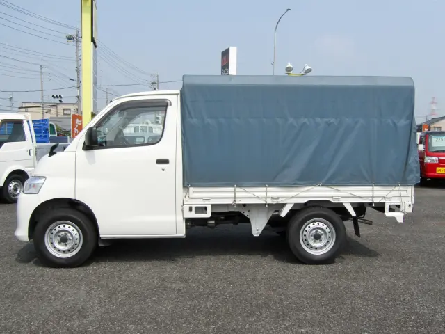 目立つキズや看板アトなどもなくキレイな状態を保ったおススメの1台☆|トヨタ タウンエーストラック 5BF-S413U(4WD)の写真3