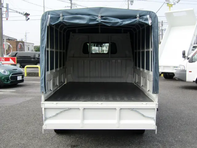 荷台内面はこんな感じ♪|トヨタ タウンエーストラック 5BF-S413U(4WD)の写真6