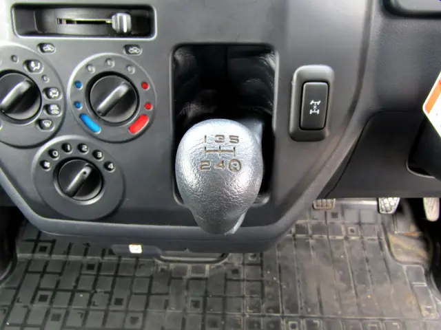 トヨタ タウンエーストラック 5BF-S413U(4WD)の写真17