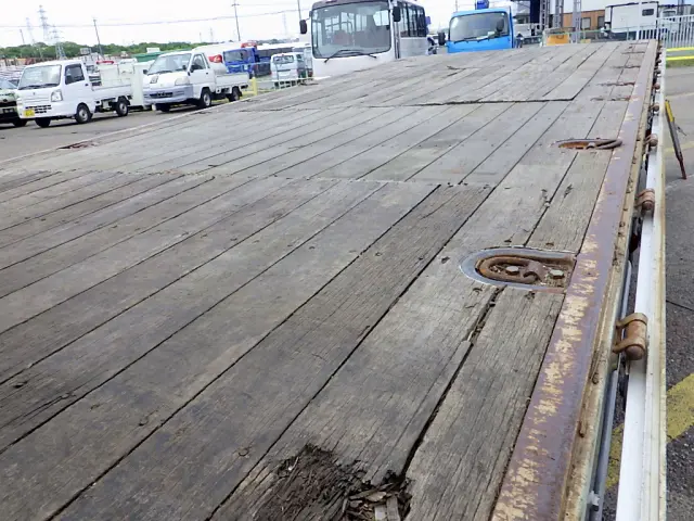 いすゞ フォワード TKG-FRR90S2(2WD)の写真11