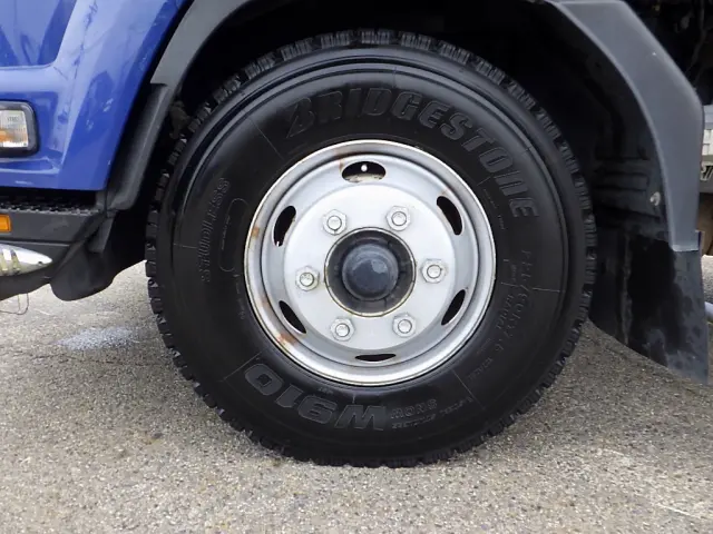 いすゞ フォワード TKG-FRR90S2(2WD)の写真18