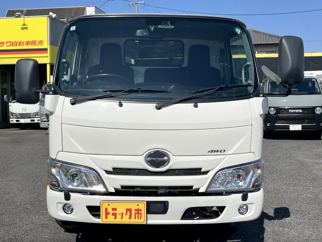 日野 デュトロ 2KG-XZU675M(4WD)の写真2