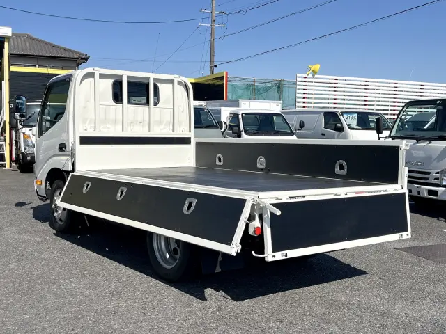 日野 デュトロ 2KG-XZU675M(4WD)の写真7