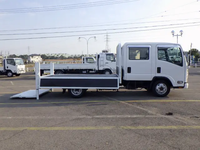 いすゞ エルフ TPG-NMS85AN(4WD)の写真8