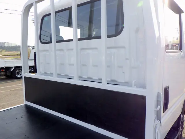 いすゞ エルフ TPG-NMS85AN(4WD)の写真10