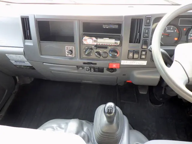 いすゞ エルフ TPG-NMS85AN(4WD)の写真17