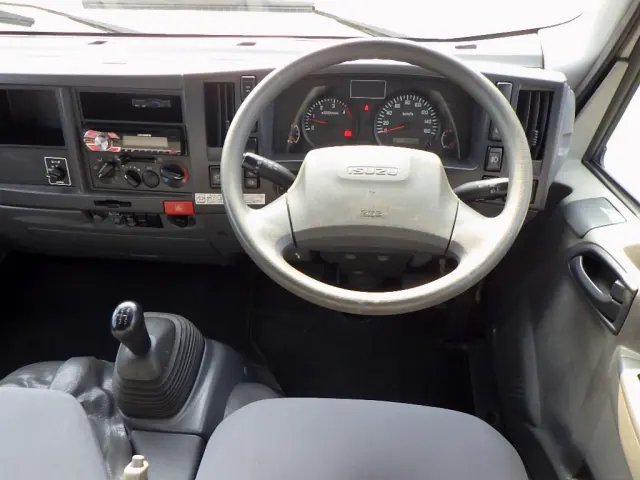 いすゞ エルフ TPG-NMS85AN(4WD)の写真18