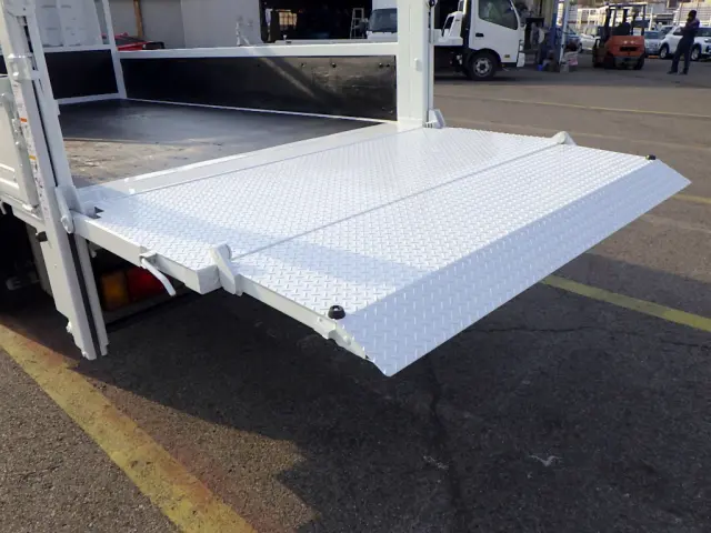 いすゞ エルフ TPG-NMS85AN(4WD)の写真41