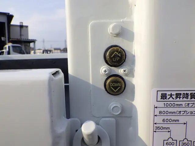 いすゞ エルフ TPG-NMS85AN(4WD)の写真45