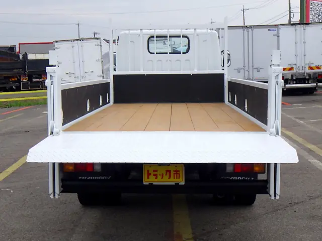 三菱 キャンター TKG-FEA50(2WD)の写真7