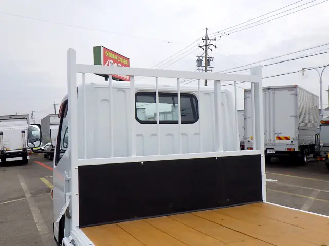 三菱 キャンター TKG-FEA50(2WD)の写真12