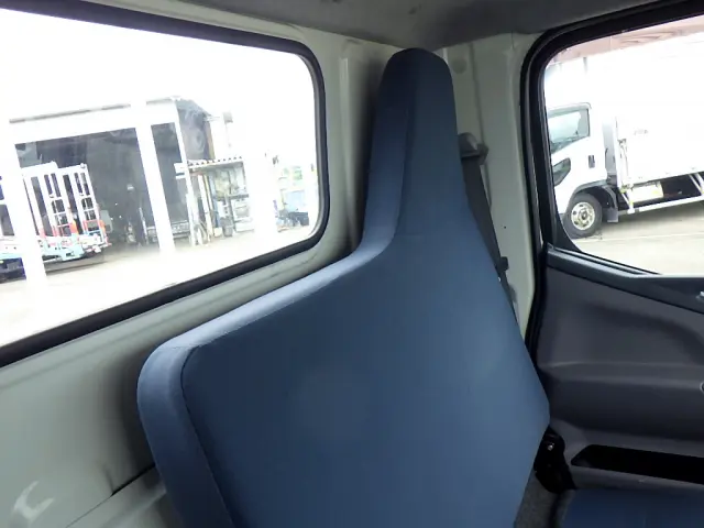 三菱 キャンター TKG-FEA50(2WD)の写真28