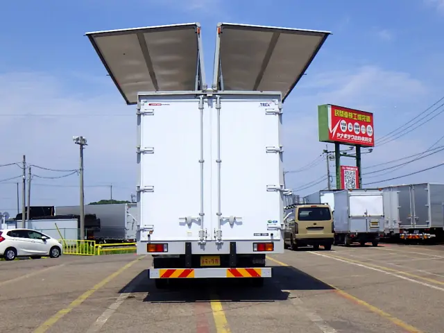 三菱 ファイター 2KG-FK61F(2WD)の写真6